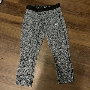 Nike leggings